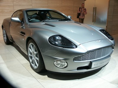 Aston Martin Vanquish V12 : click to zoom picture.